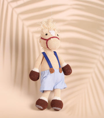 Cream Standing Horse - Peacoy