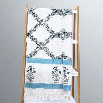 Traditional Flowers Blue & White Block Printed 100% Cotton Throw (70 inches x 50 inches)