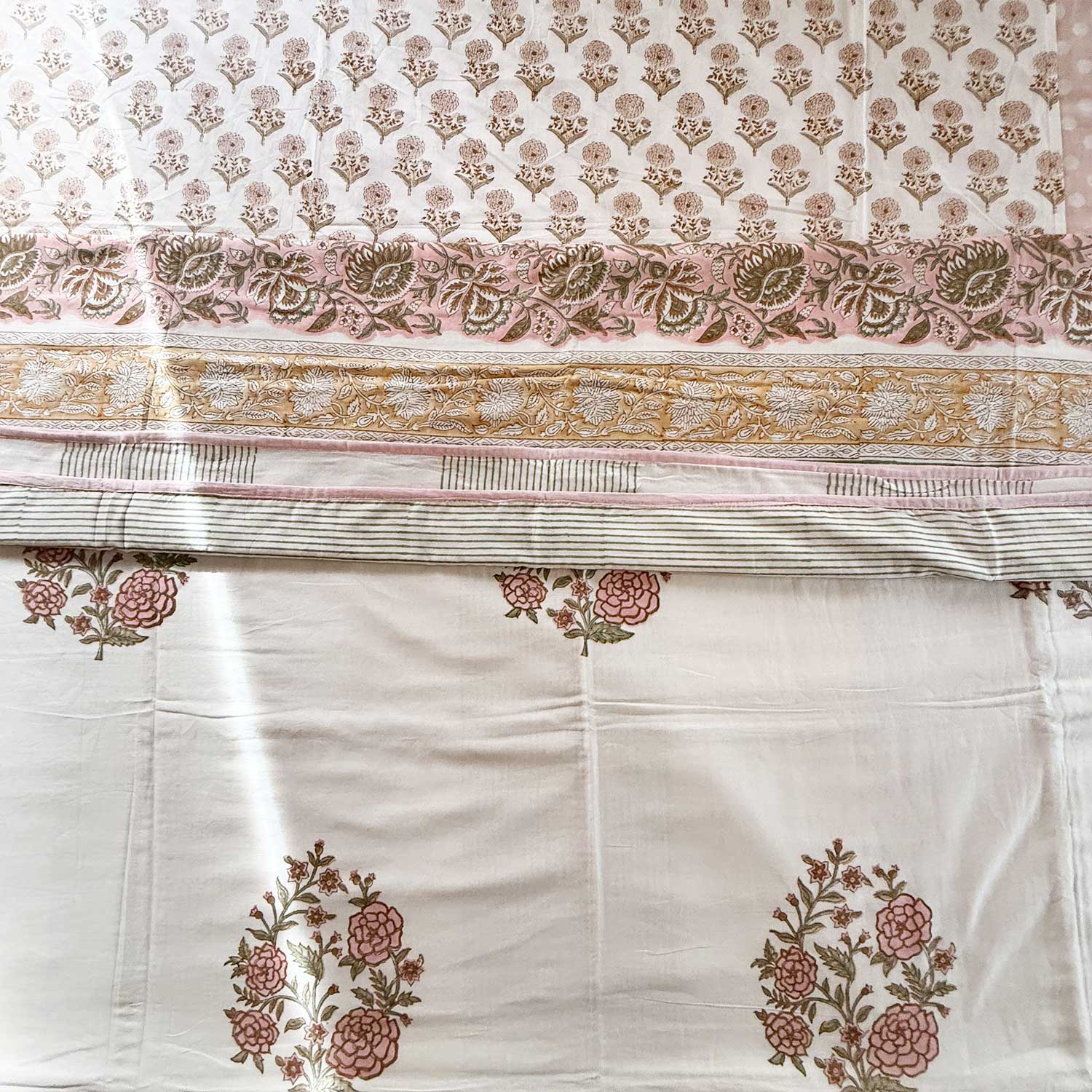 Peach & Pink Floral Pattern Cotton Printed Dohar - 100 inches x 110 inches