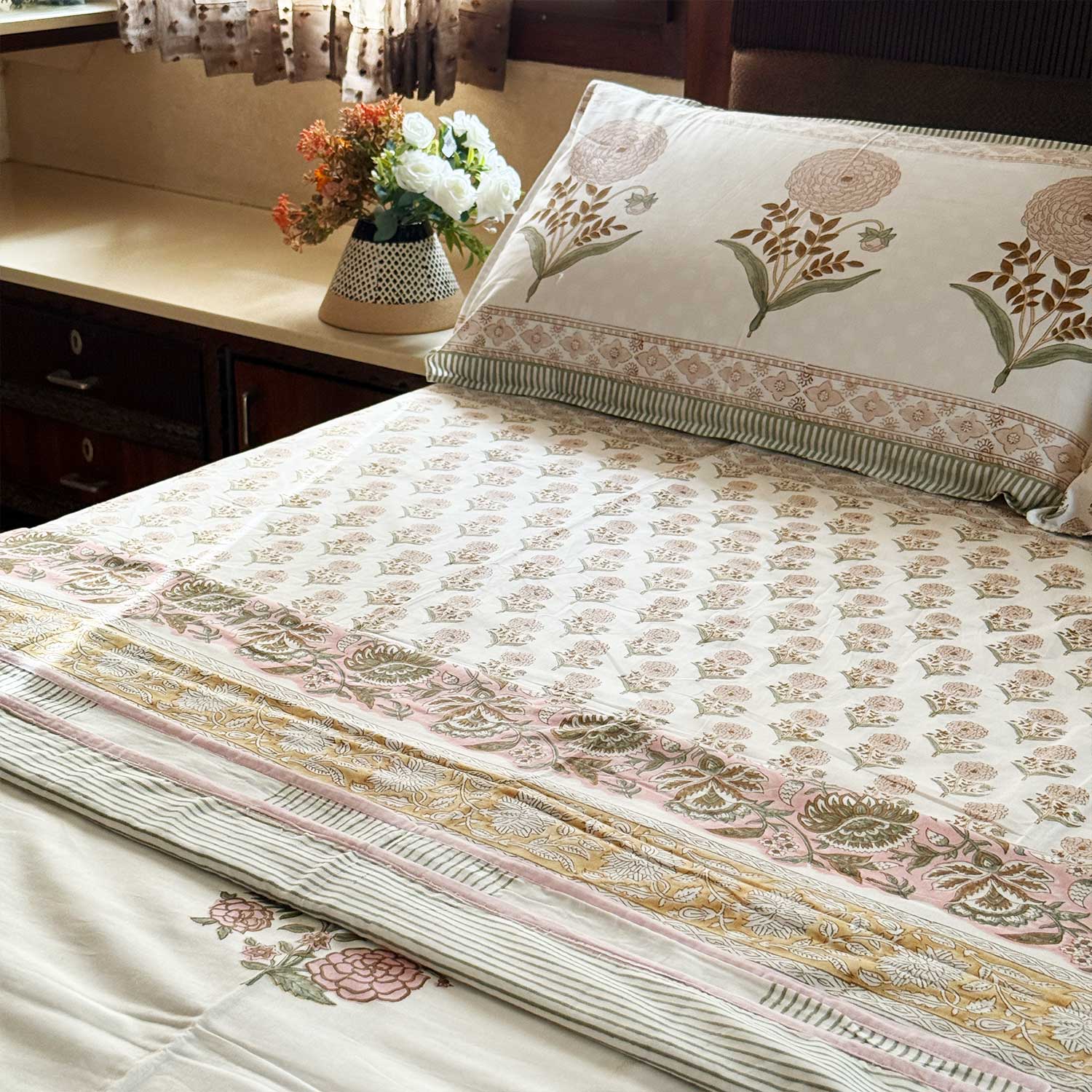 Peach & Pink Floral Pattern Cotton Printed Bedsheet - 100 inches x 110 inches