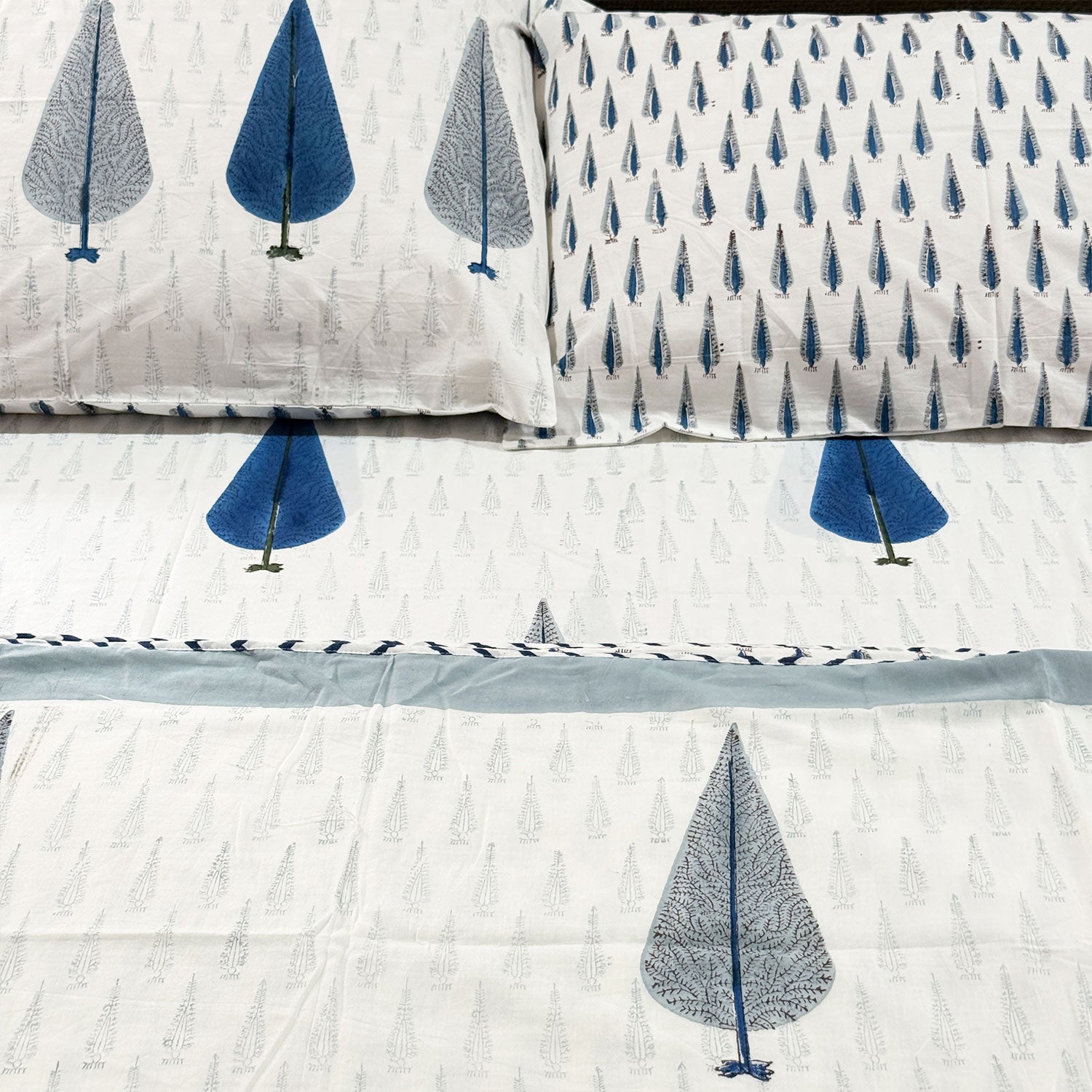 White Leaf Printed Cotton Dohar - 100 inches x 110 inches