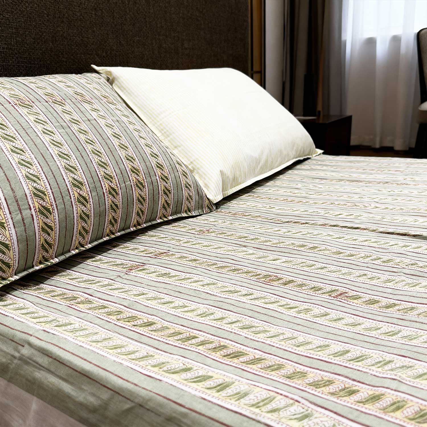 Green Line Pattern Cotton Printed Bedsheet -  100 inches x 110 inches