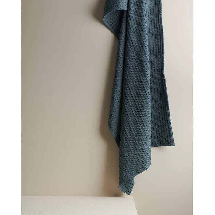 Beehive Cotton Bamboo Waffle XL Bath Towel