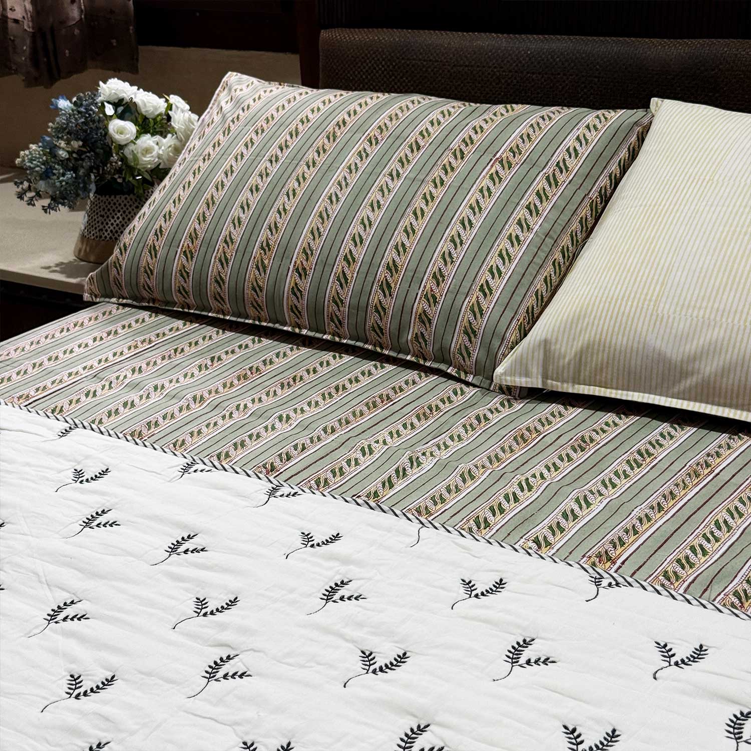 Black & White Leaf Cotton Printed Quilt - 100 inches x 110 inches