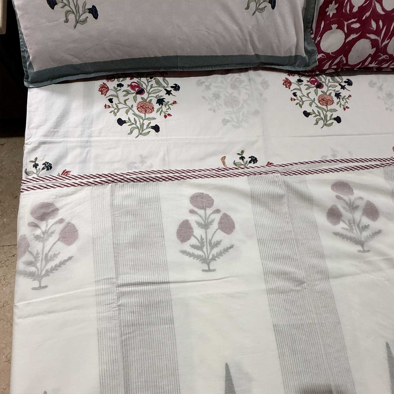 Pastel Green & Dark Pink Floral Cotton Printed 3D Dohar - 100 inches x 110 inches