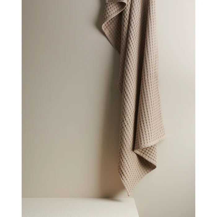 Beehive Cotton Bamboo Waffle XL Bath Towel