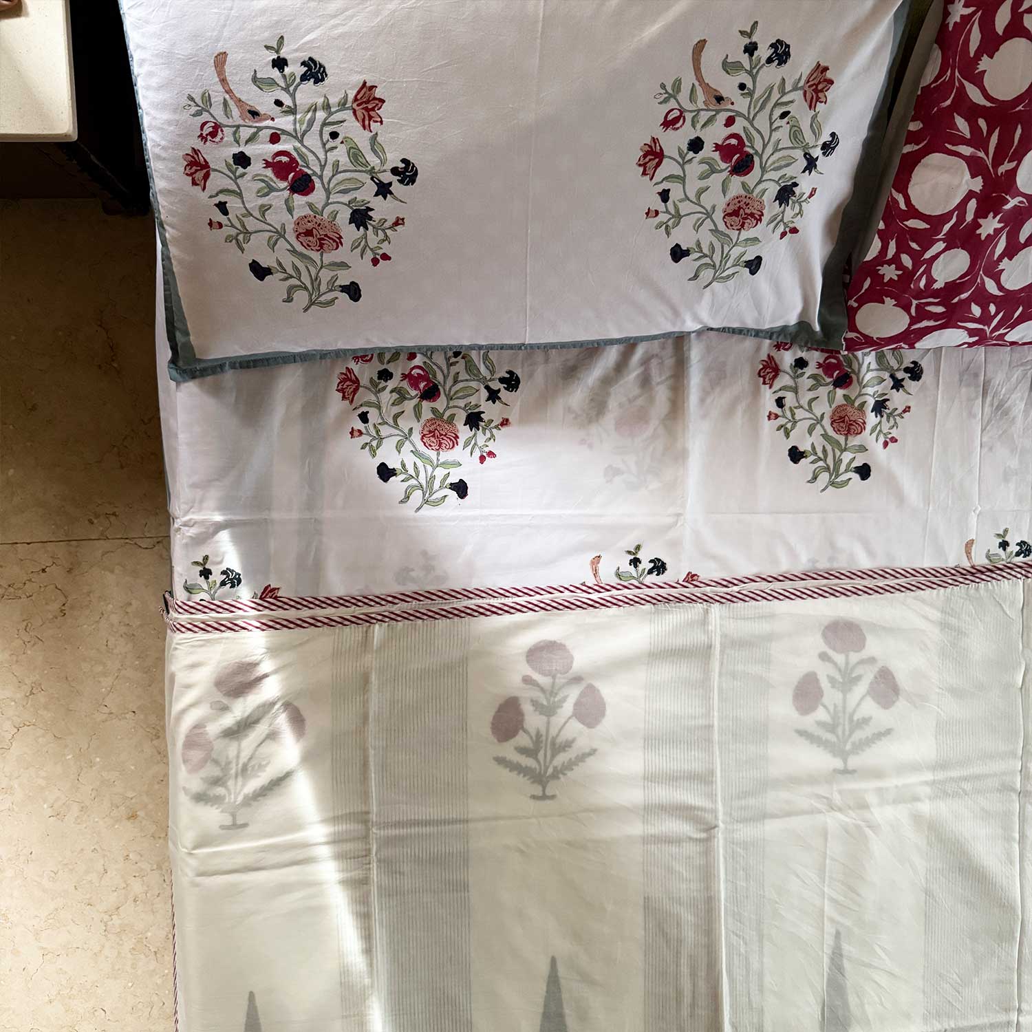 Pastel Green & Dark Pink Floral Cotton Printed 3D Dohar - 100 inches x 110 inches