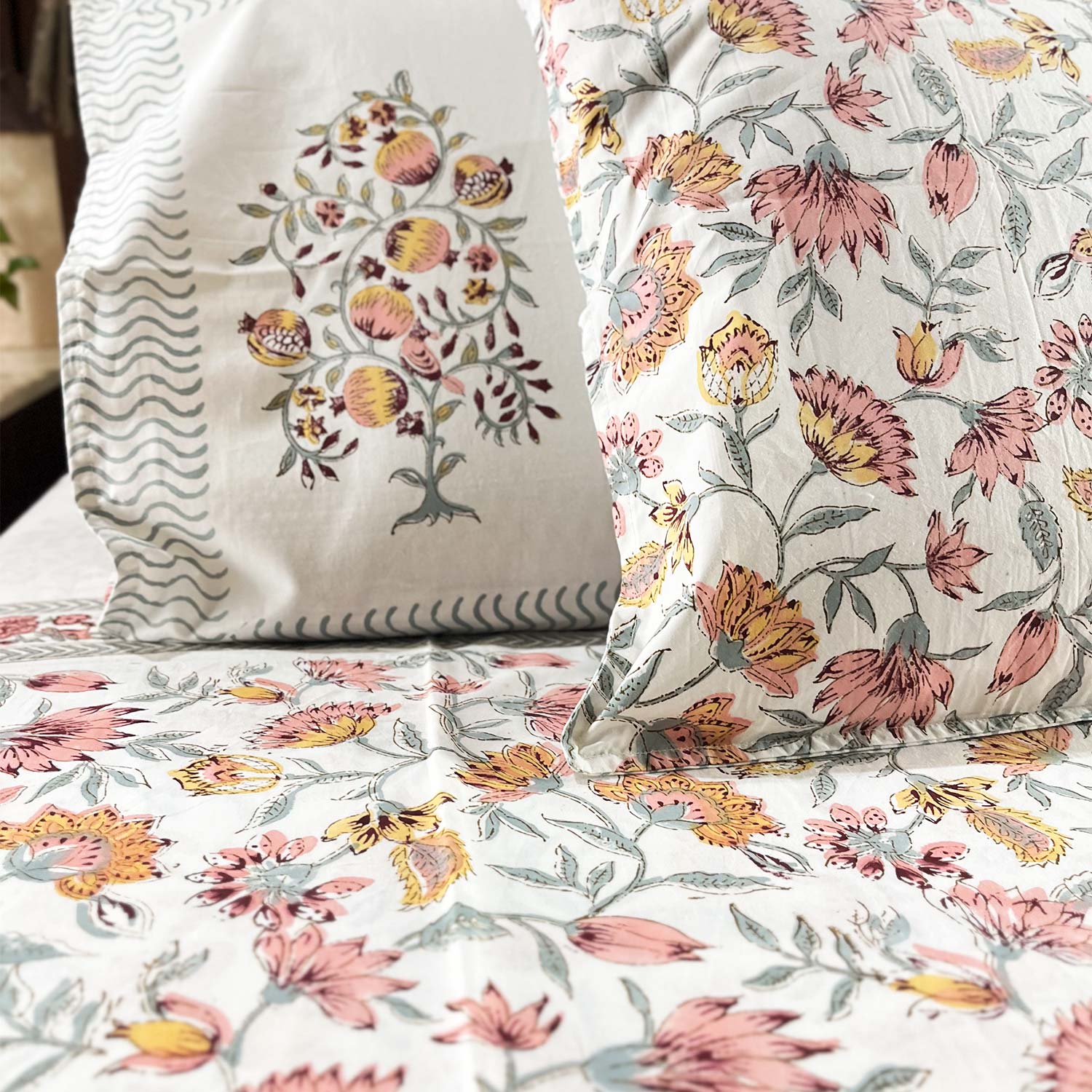 Pink and White Floral Block Printed Cotton Double Bedsheet Set With 2 Pillow Covers - 108 inches x 108 inches