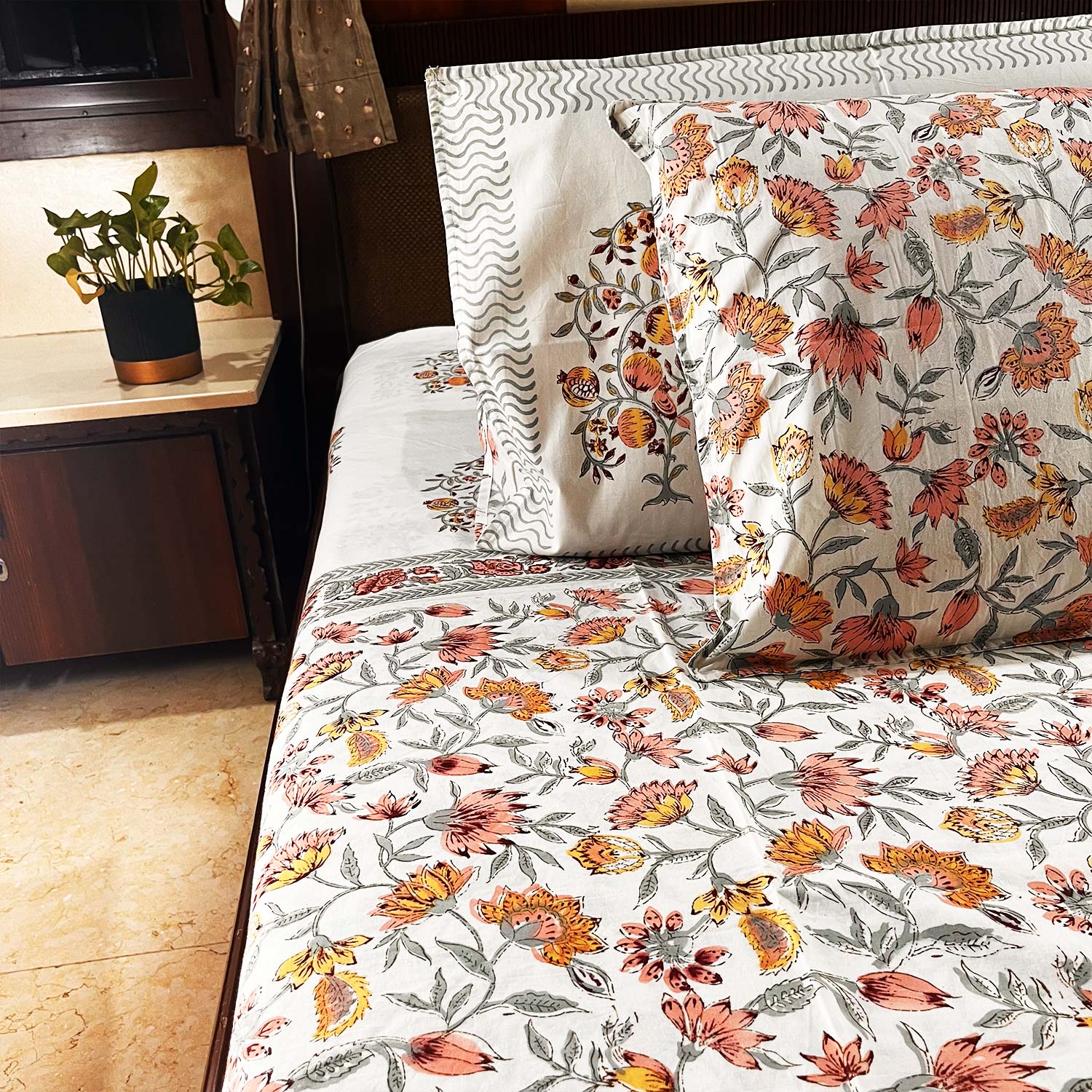 Pink and White Floral Block Printed Cotton Double Bedsheet Set With 2 Pillow Covers - 108 inches x 108 inches