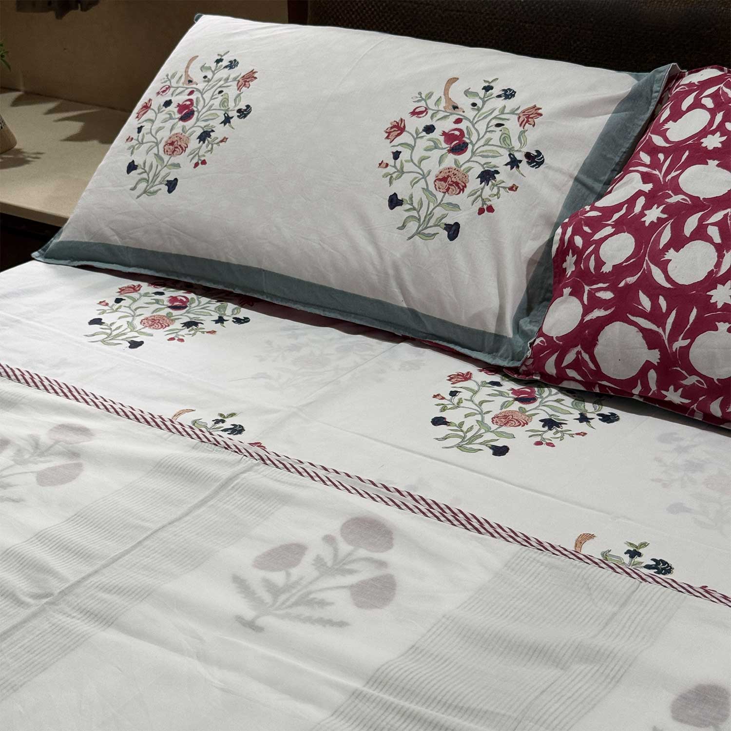 Pastel Green & Dark Pink Floral Cotton Printed Bedsheet - 100 inches x 110 inches