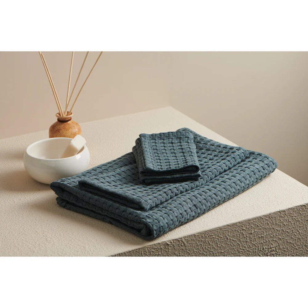 Beehive Cotton Bamboo Waffle Bath Set