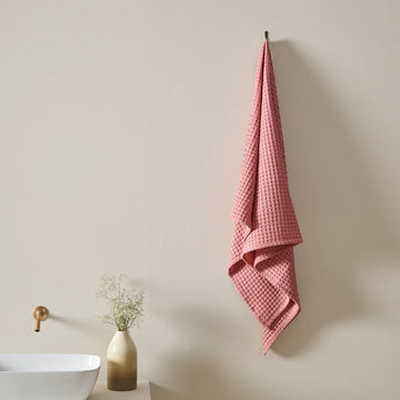 Chalk Cotton Waffle Bath Towel