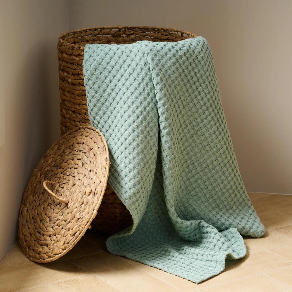 Chalk Cotton Waffle Bath Towel