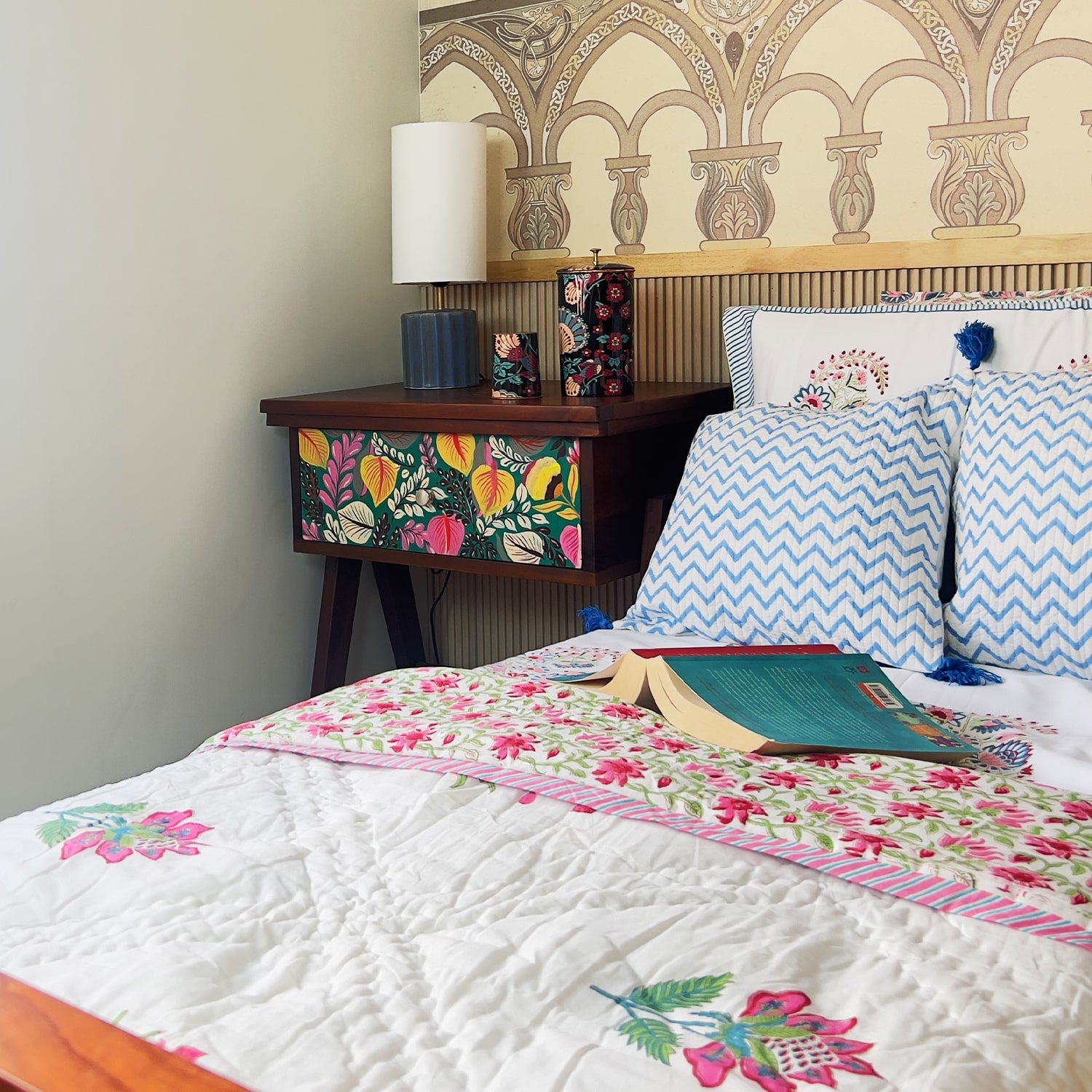 Wild Magenta Quilt | Single Bed | 60 Inches X 90 Inches