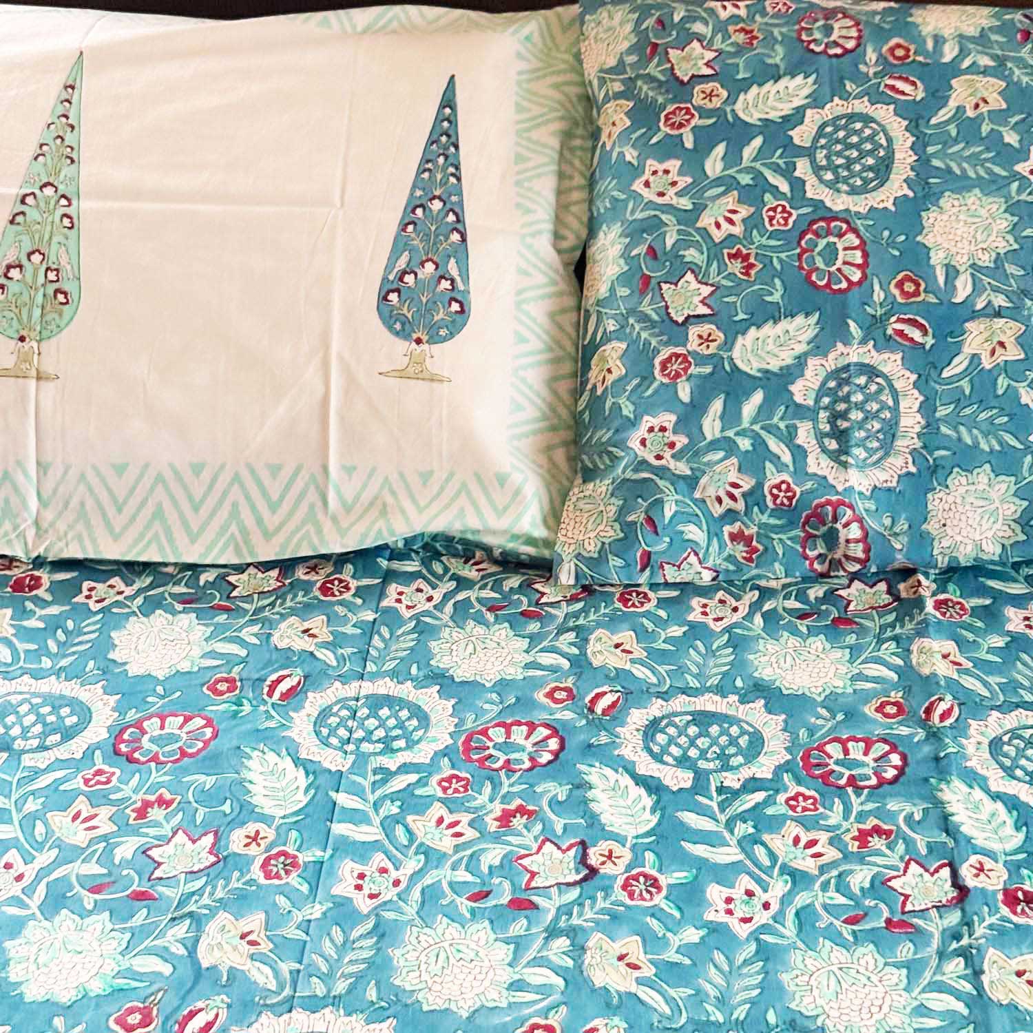 Blue Floral Motif Cotton Printed Bedsheet - 100 inches x 110 inches