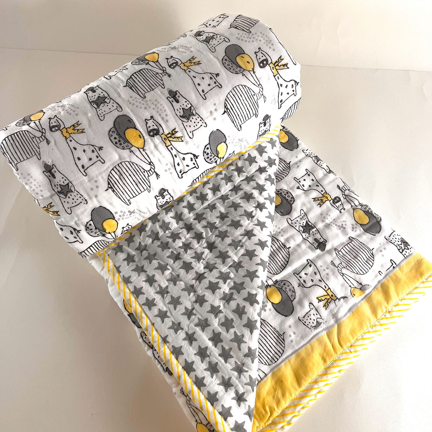 Yellow Grey animals doodle Prints Kids Single Quilt | Single Sided | 40x60 Inches