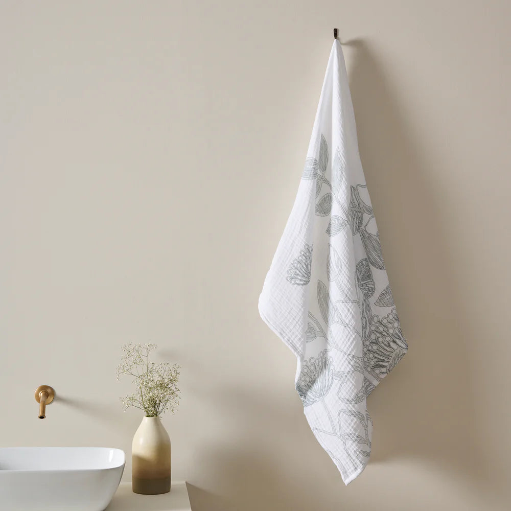 Vine Bloom Cotton Gauze Bath Towel