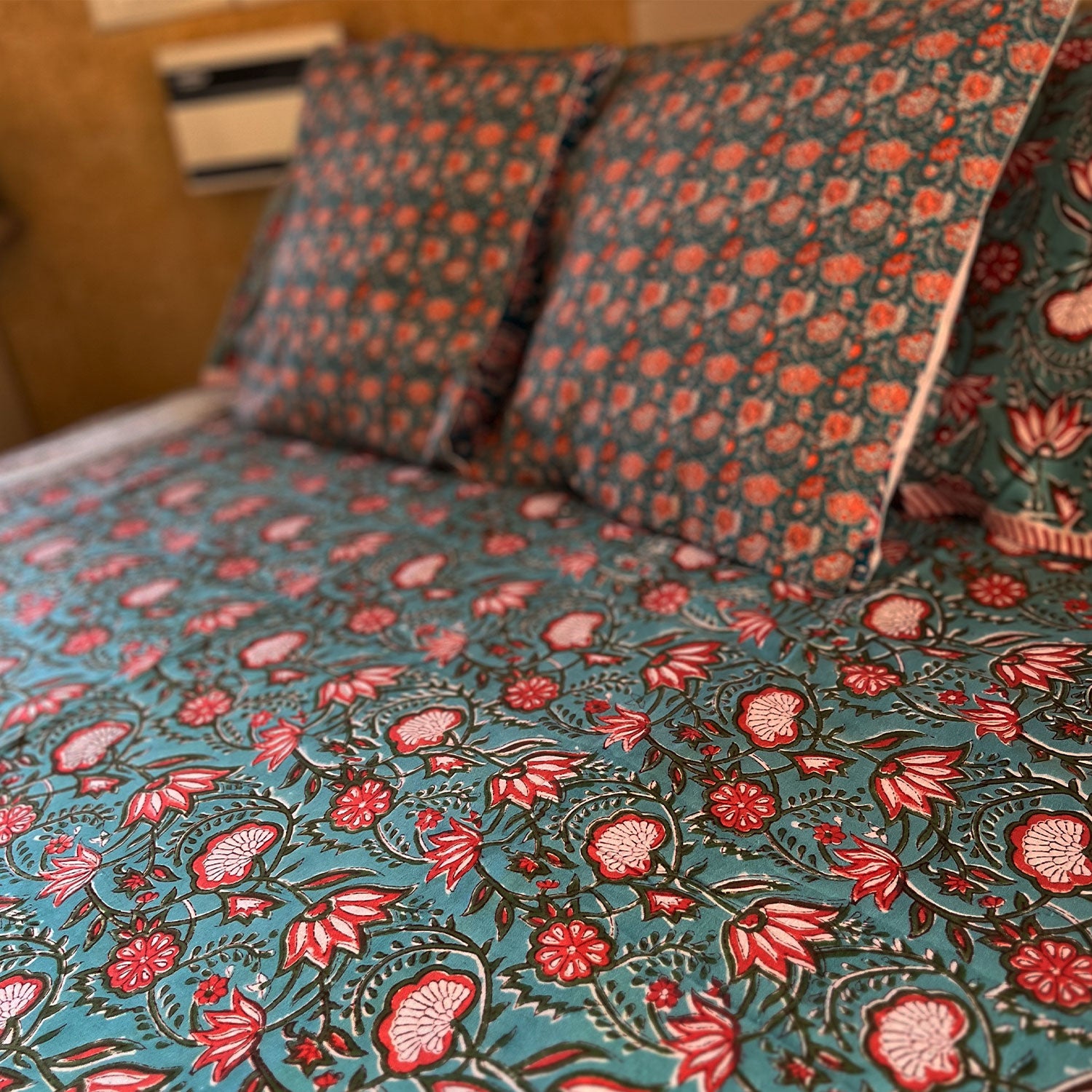 Blooming flowers Block Printed Cotton Double Bedsheet Set With 2 Pillow Covers - 108 inches x 108 inches
