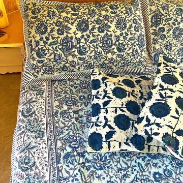 Blue Jaal Pattern Floral Block Printed Cotton Double Bedsheet Set With 2 Pillow Covers - 108 inches x 108 inches