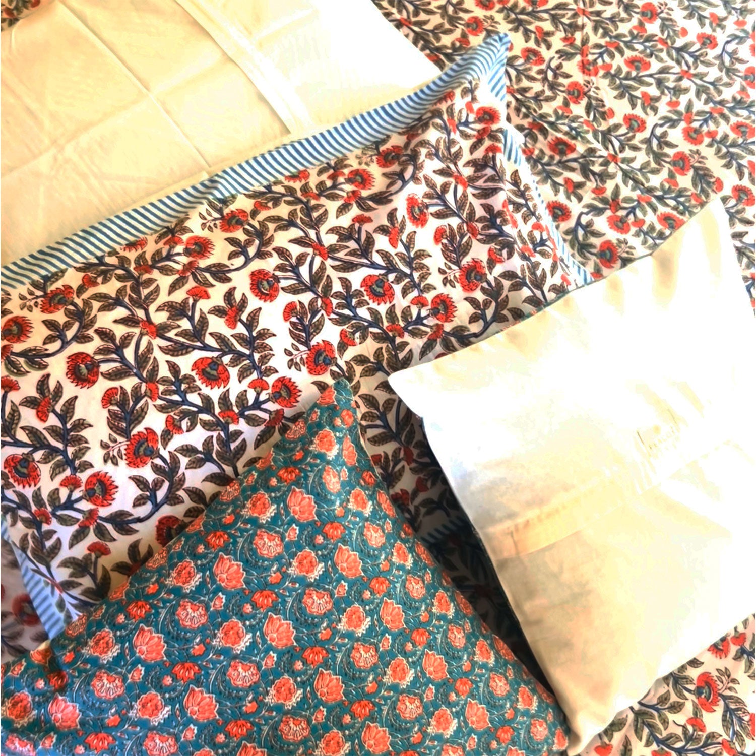 Blooming flowers Block Printed Cotton Double Bedsheet Set With 2 Pillow Covers - 108 inches x 108 inches