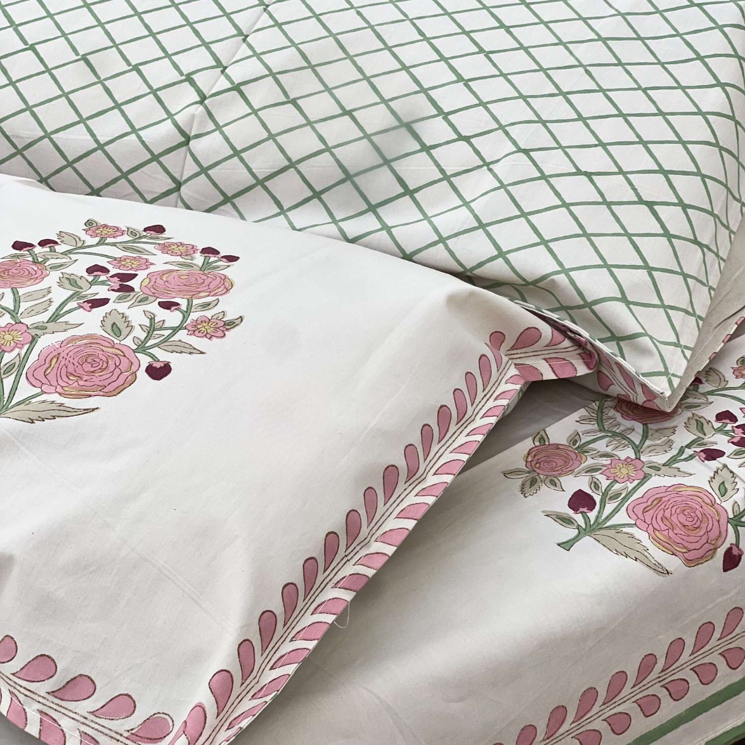 Queen Size 90 X 100 Inches  Pink Green Jaipur Bedsheet