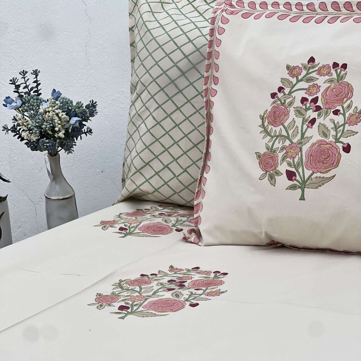Queen Size 90 X 100 Inches  Pink Green Jaipur Bedsheet