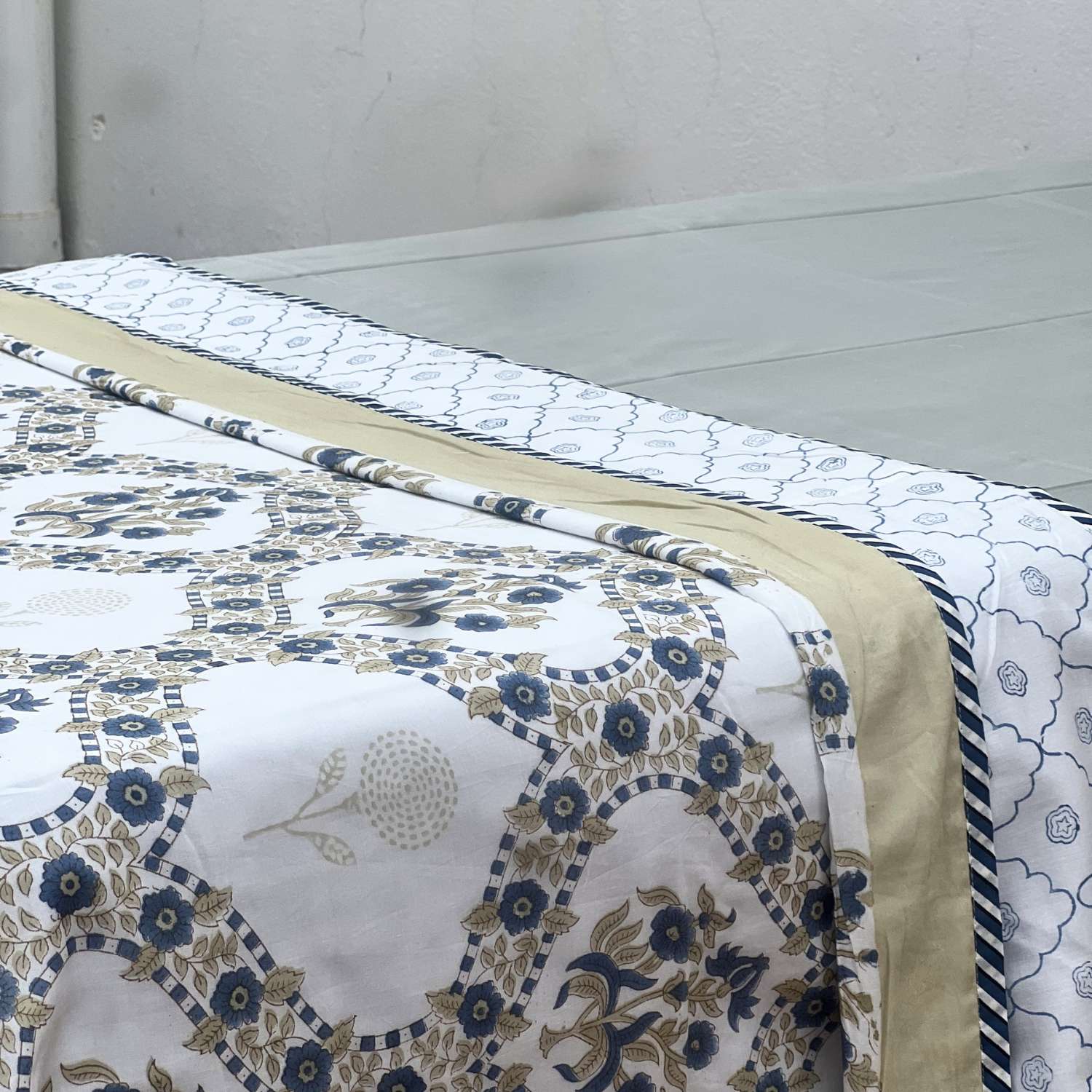 Single Dohar Quilt 60 x 90 cm – White Royal Blue Brown Jaal Motif