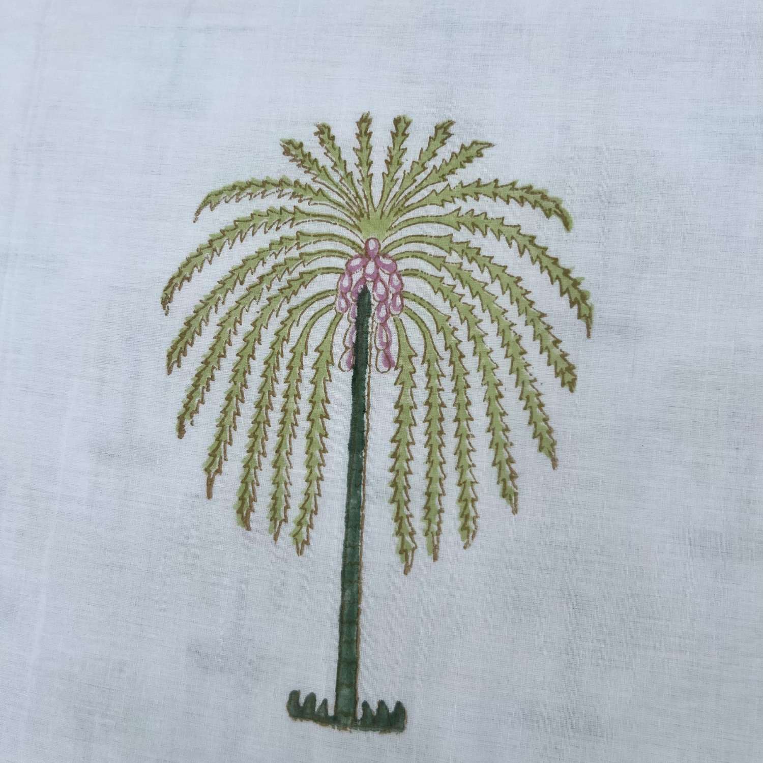 Single Dohar Quilt 60 x 90 cm – White Green Red Palm Tree Motif