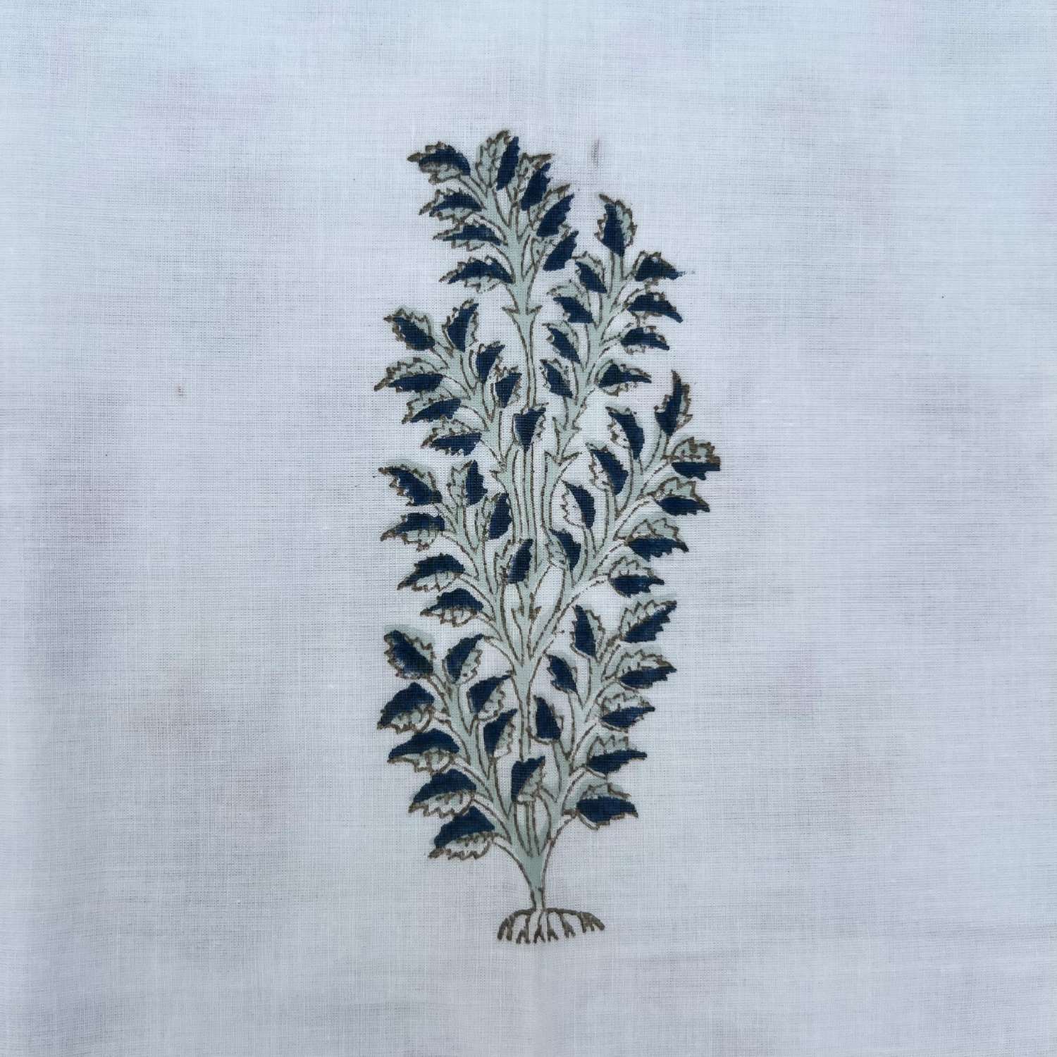 Single Dohar Quilt 60 x 90 cm – White Green Floral Motif