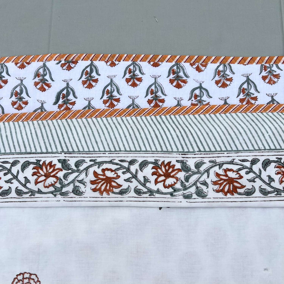 Single Dohar Quilt 60 x 90 cm – White Peach Green Big Floral Motif