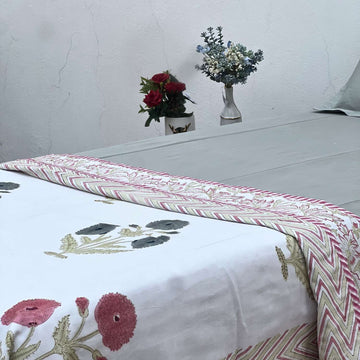 Single Dohar Quilt 60 x 90 cm – White Big Floral Motif
