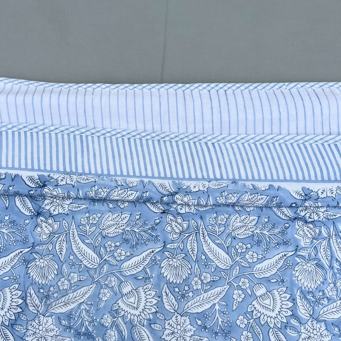 Single Dohar Quilt 60 x 90 cm –Soft Blue Floral Motif