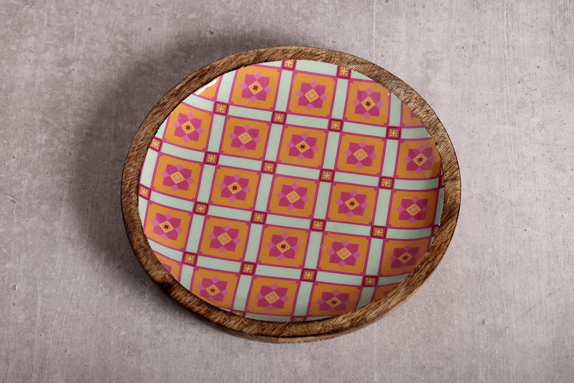 Pretty Pink Floral Charm Round Mango Wood Platter with Enamel Finish | Peacoy