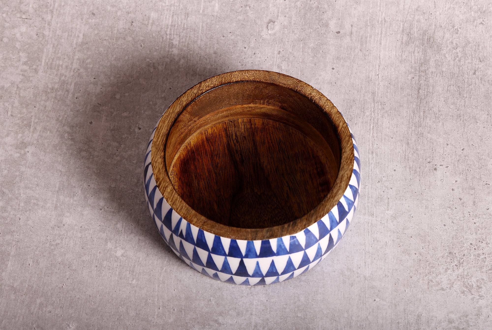 Boho Triangles Blue & White Mango Wood Salad Bowl With Server Set - 500 g | Peacoy