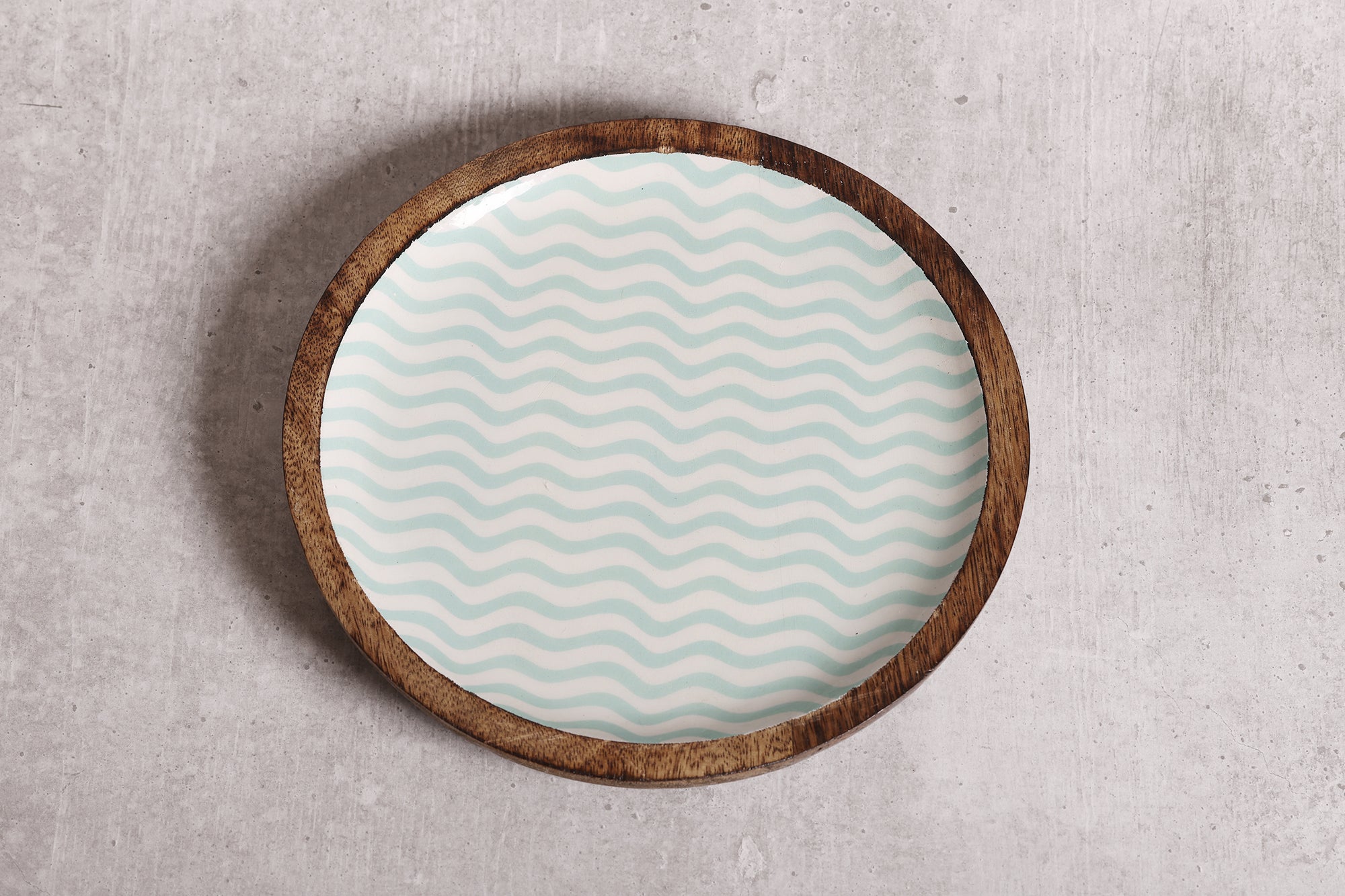 Gentle Waves Sea Green Round Mango Wood Platter With Enamel Finish | Peacoy