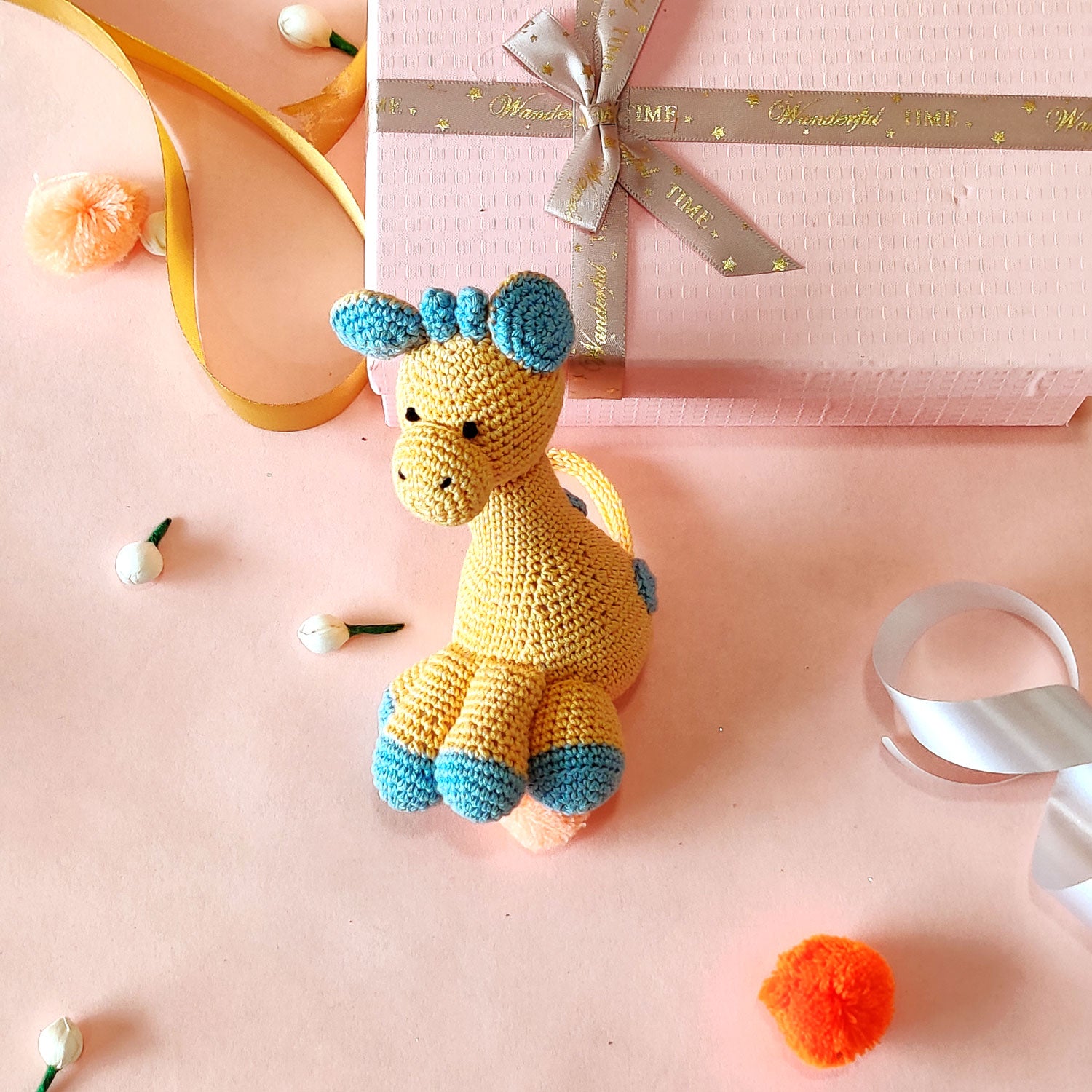 Clever Giraffe Crochet Toy  - 7 inches tall | Peacoy