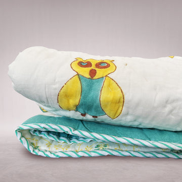 Cute Quirk Owl Print White Cotton Quilt for Kids - 60 inches x 40 inches