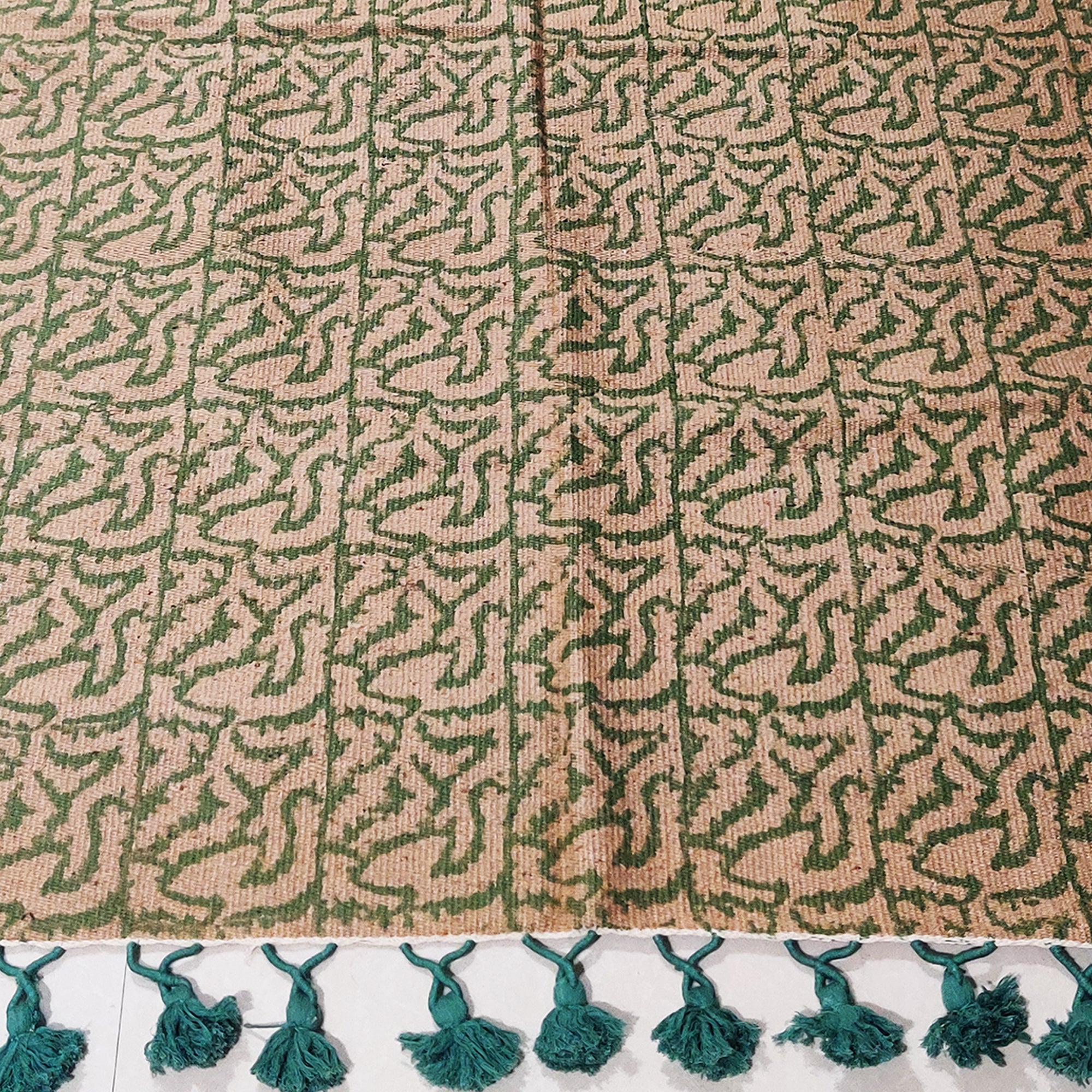 Earthy Brown Vintage Jute Rug - 6 ft x 4 ft