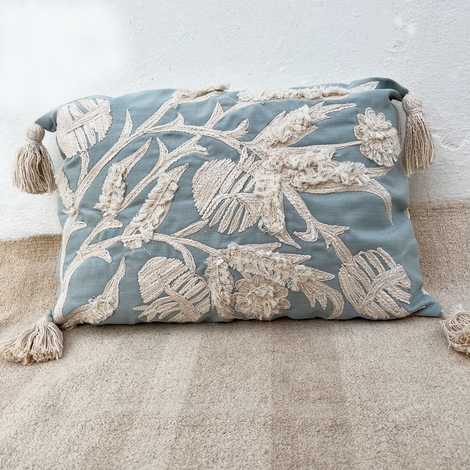 Blue & White Floral TNT Fabric Cushion Cover