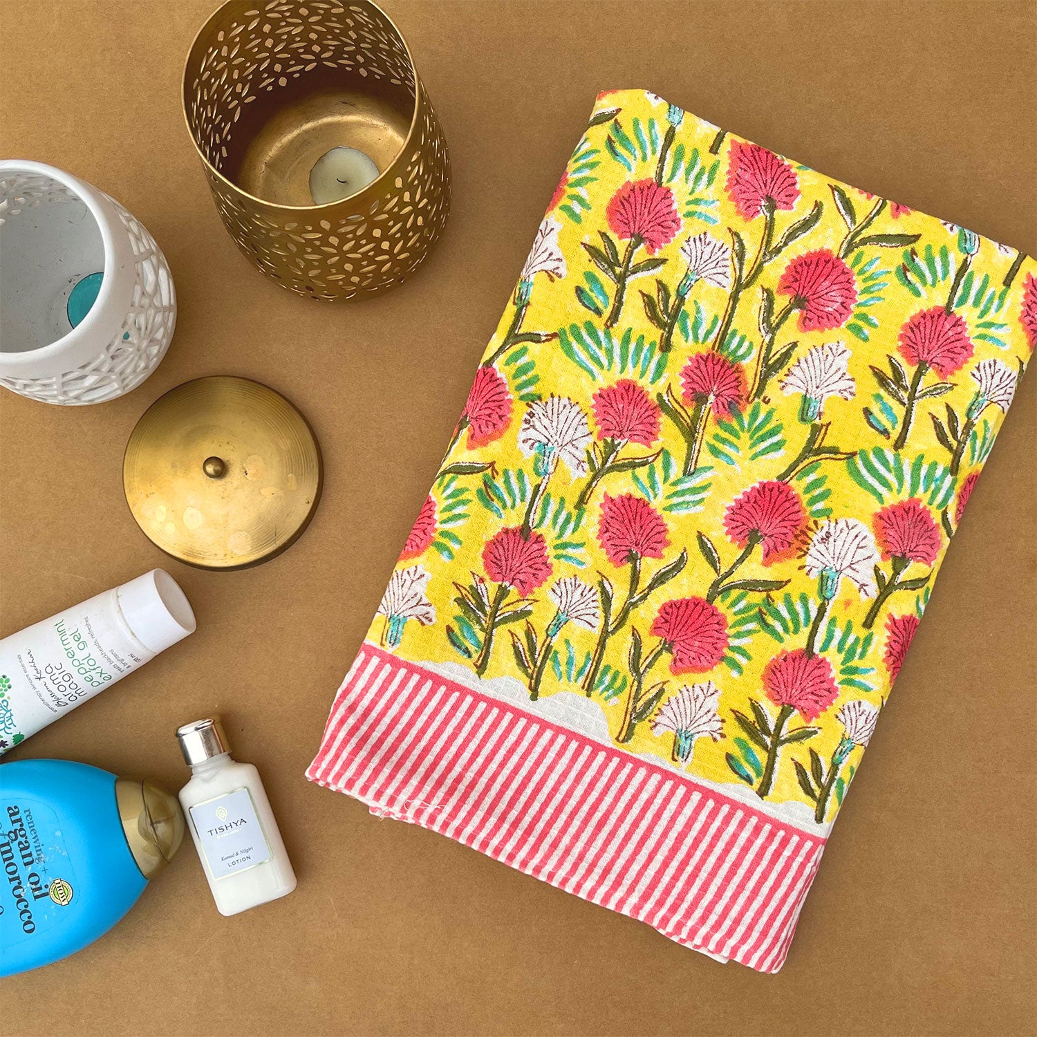 Pink n White Dahlia Towel