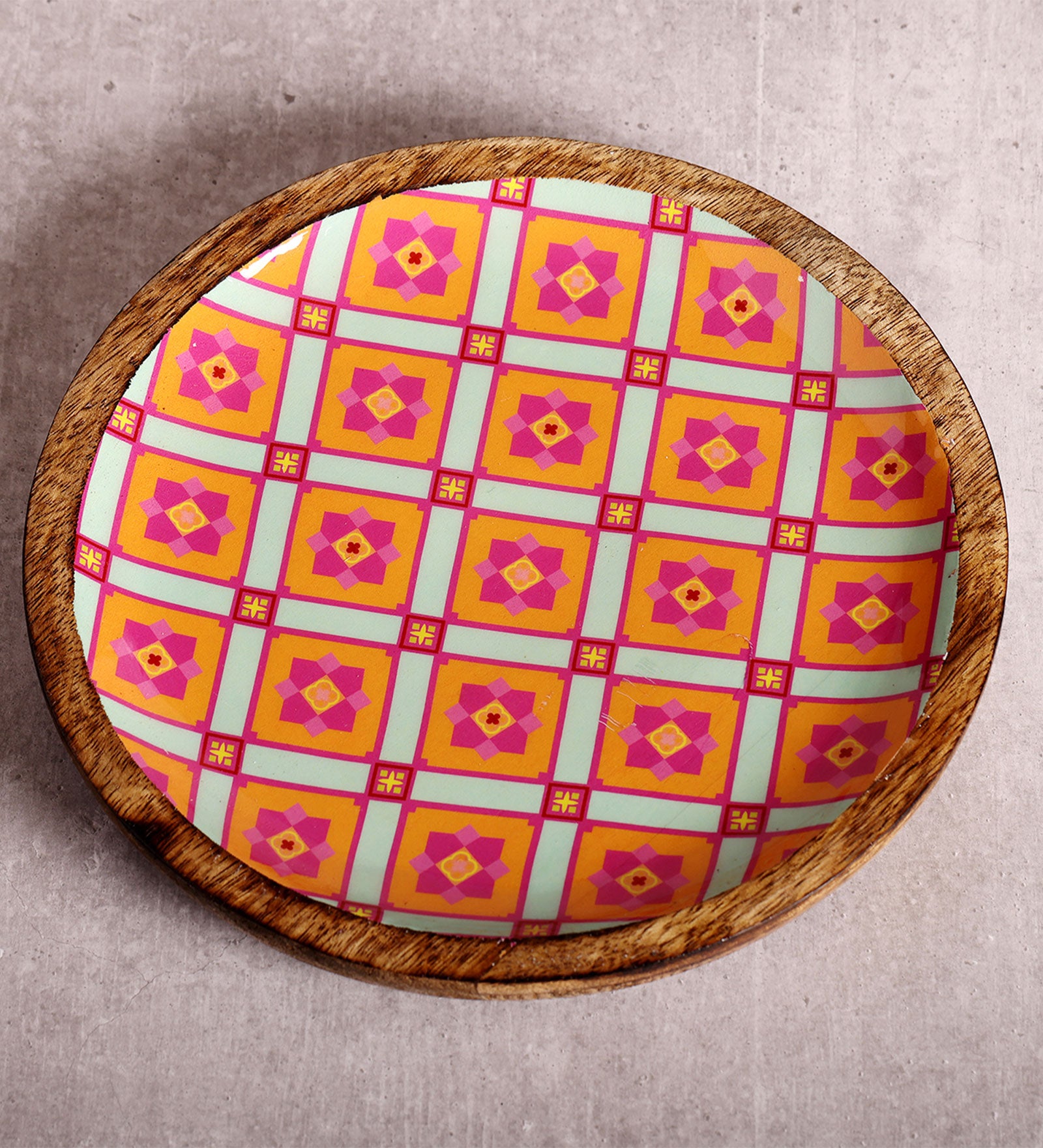 Pretty Pink Floral Charm Round Mango Wood Platter with Enamel Finish | Peacoy