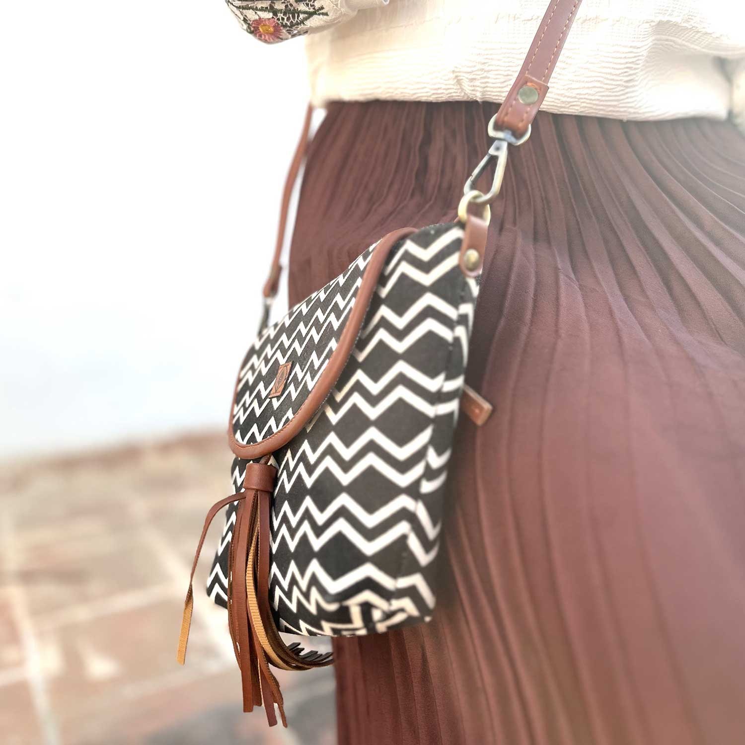 Chic Love Black & White Sustainable 100 % Cotton Sling Bag - 11 x 7 x 2 inches | Peacoy