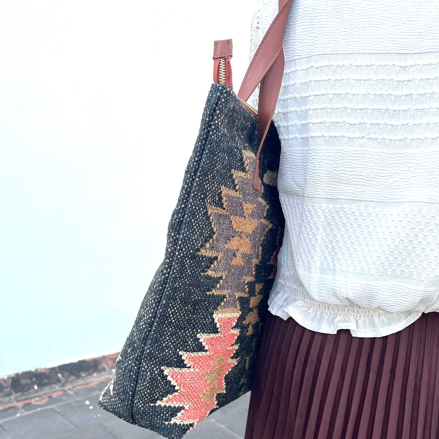 Aesthetic Fashion Kilim Jute & Cotton Handbag / Shoulder Bag - 16 x 15 x 5 inches | Peacoy