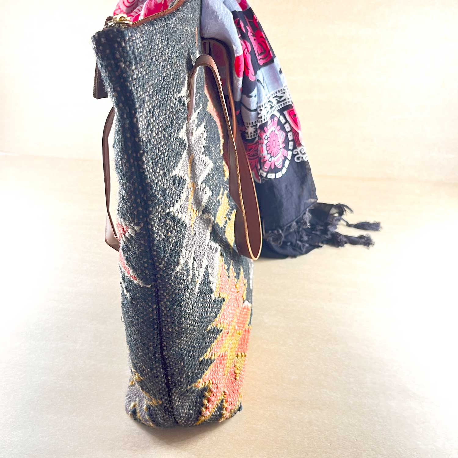 Aesthetic Fashion Kilim Jute & Cotton Handbag / Shoulder Bag - 16 x 15 x 5 inches | Peacoy