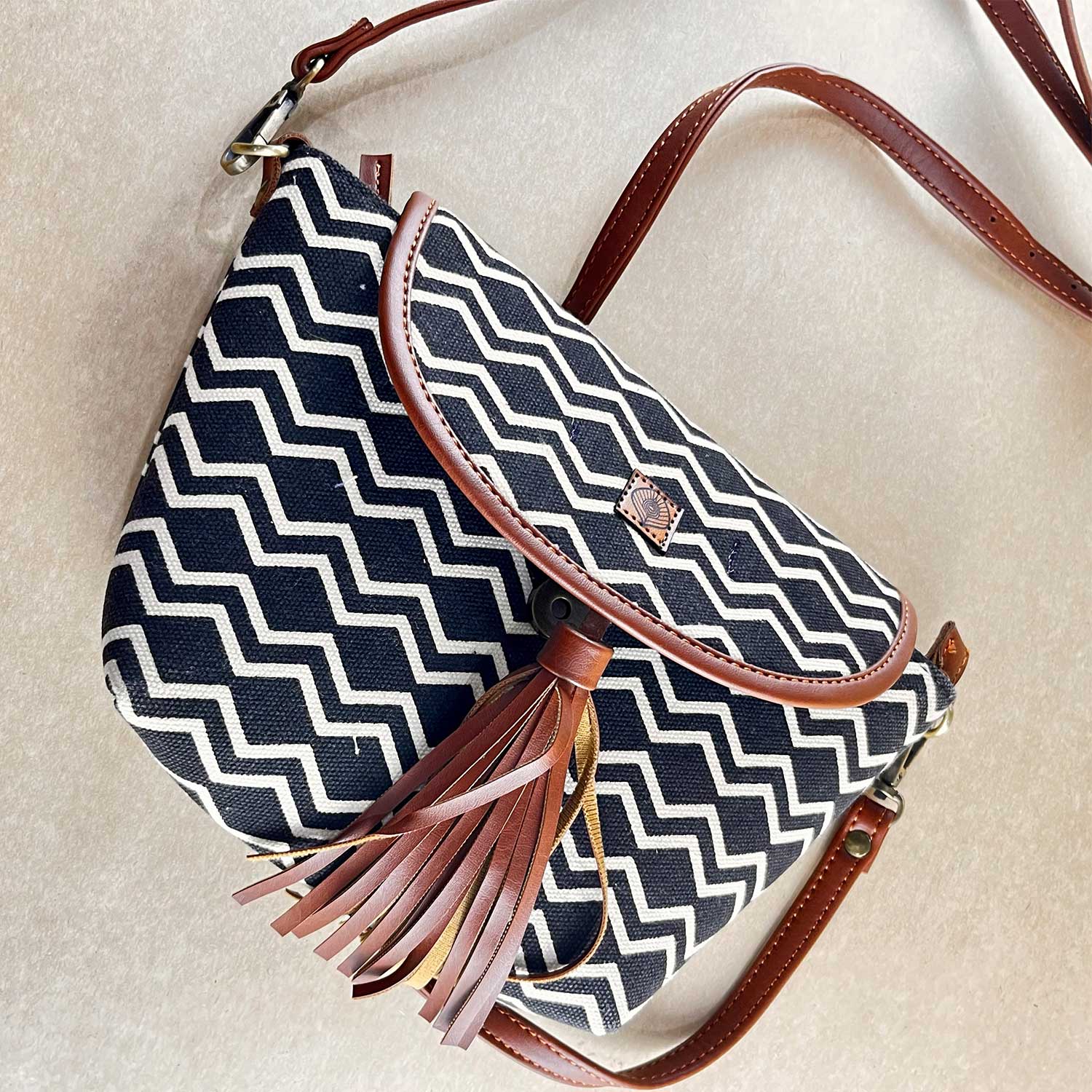 Chic Love Black & White Sustainable 100 % Cotton Sling Bag - 11 x 7 x 2 inches | Peacoy