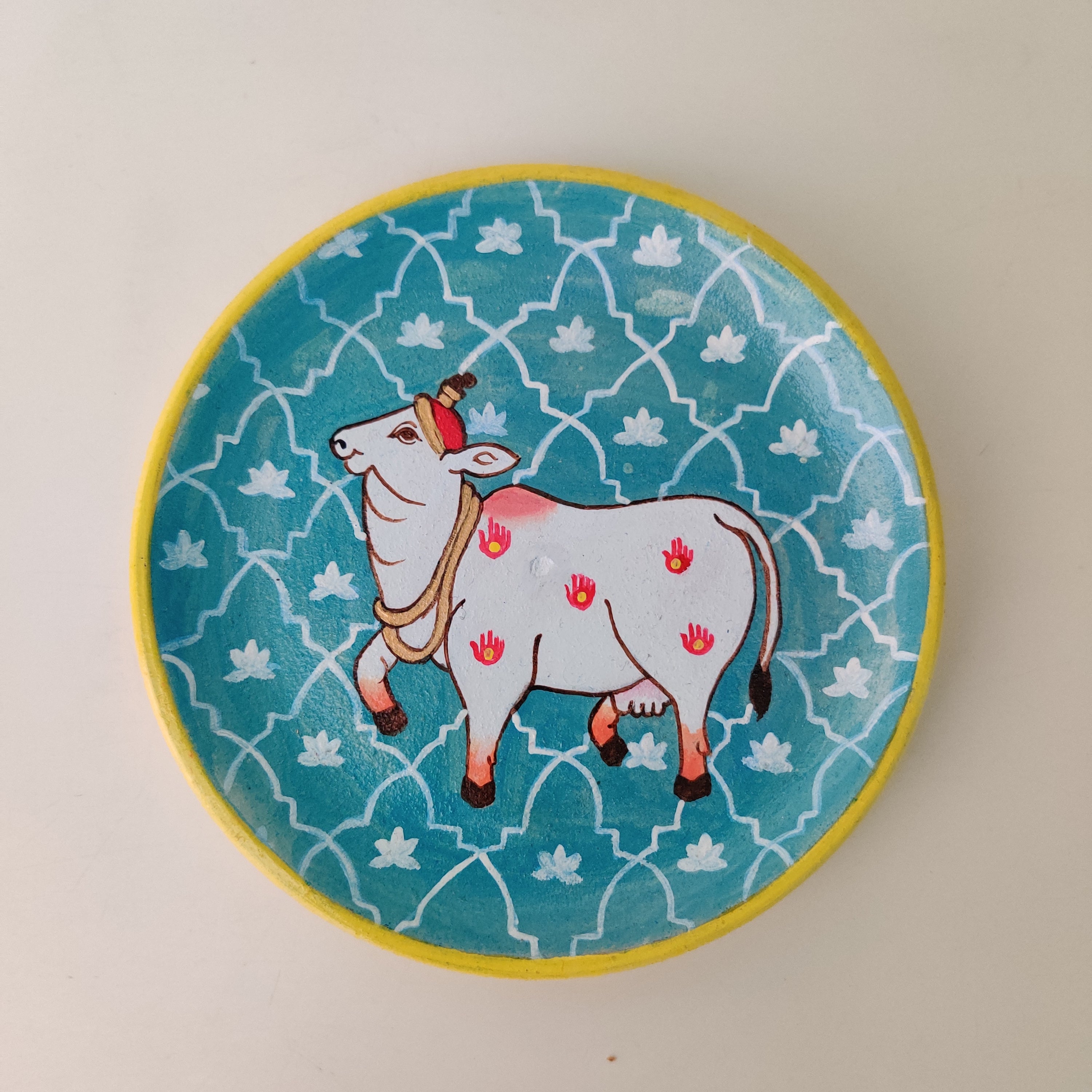 Blue & White Traditional Cow Hand-Painted Wall Plate (Diameter - 6 inches)