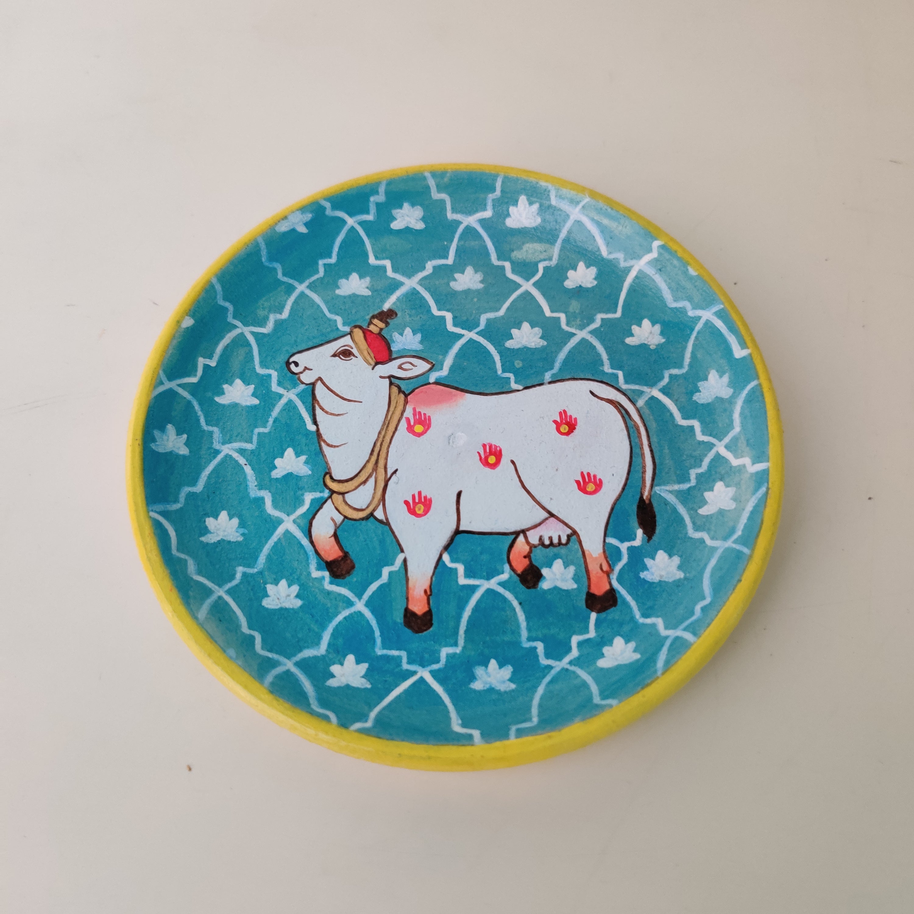 Blue & White Traditional Cow Hand-Painted Wall Plate (Diameter - 6 inches)