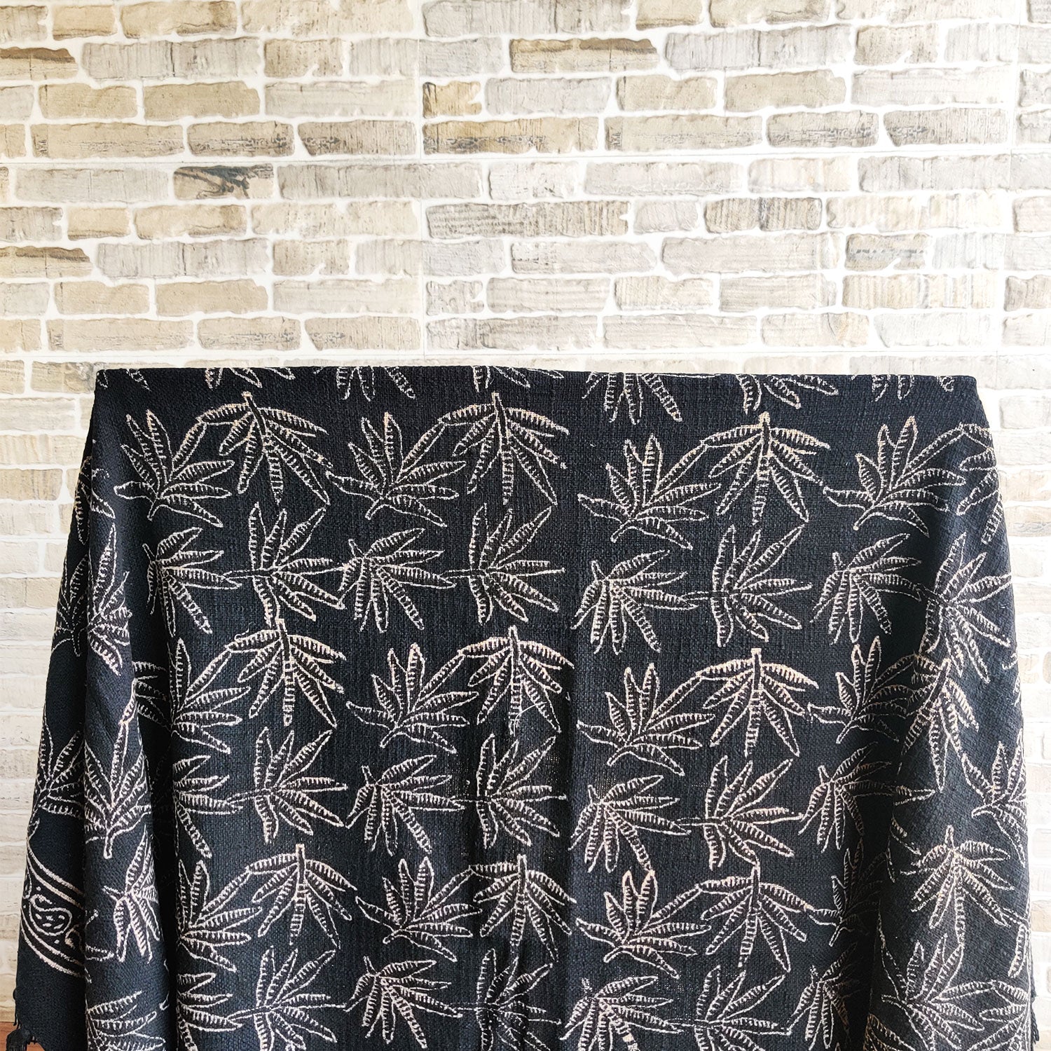 Classic Black Block Printed 100% Cotton Throw (70 inches x 50 inches)