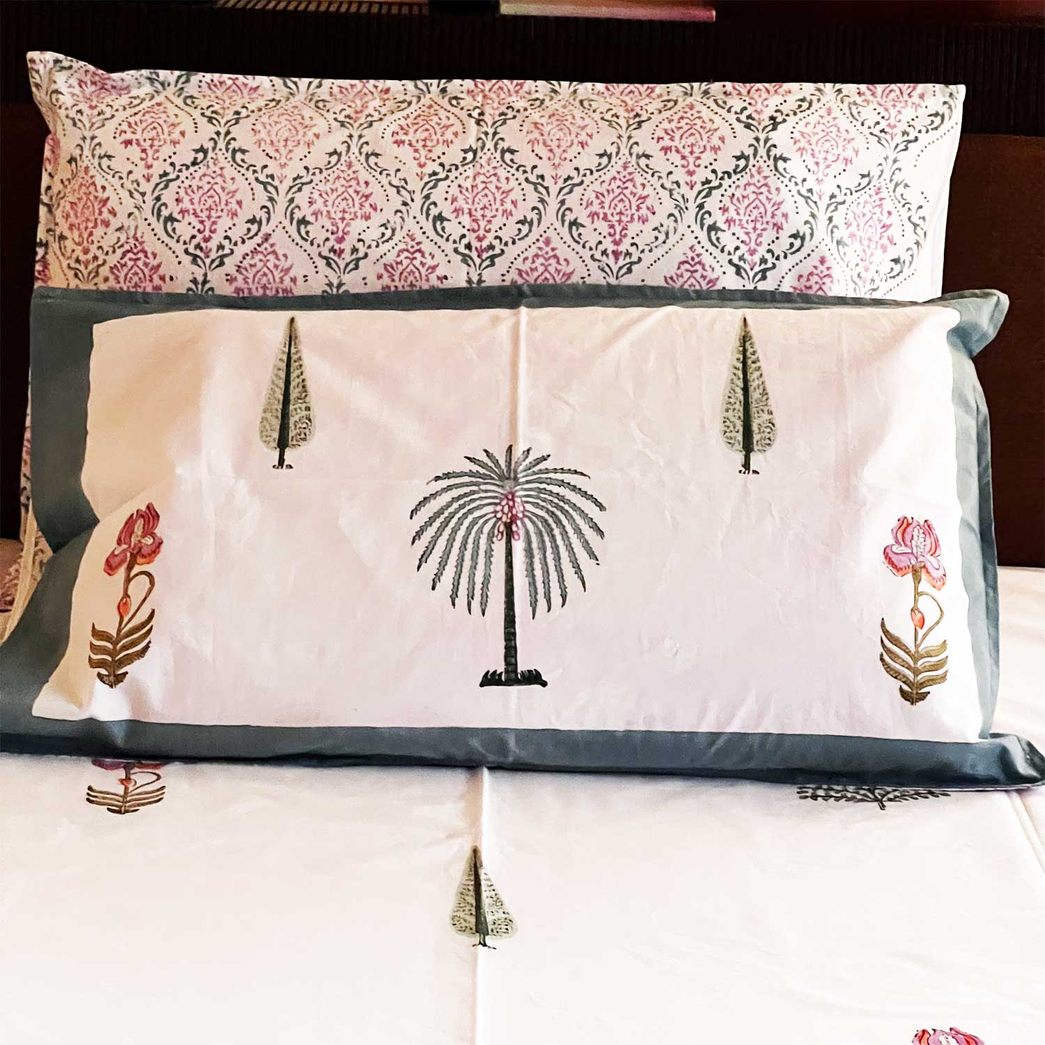 Exotic Pine florals Mystic Double Bedsheet Pure Cotton with Pillow Covers