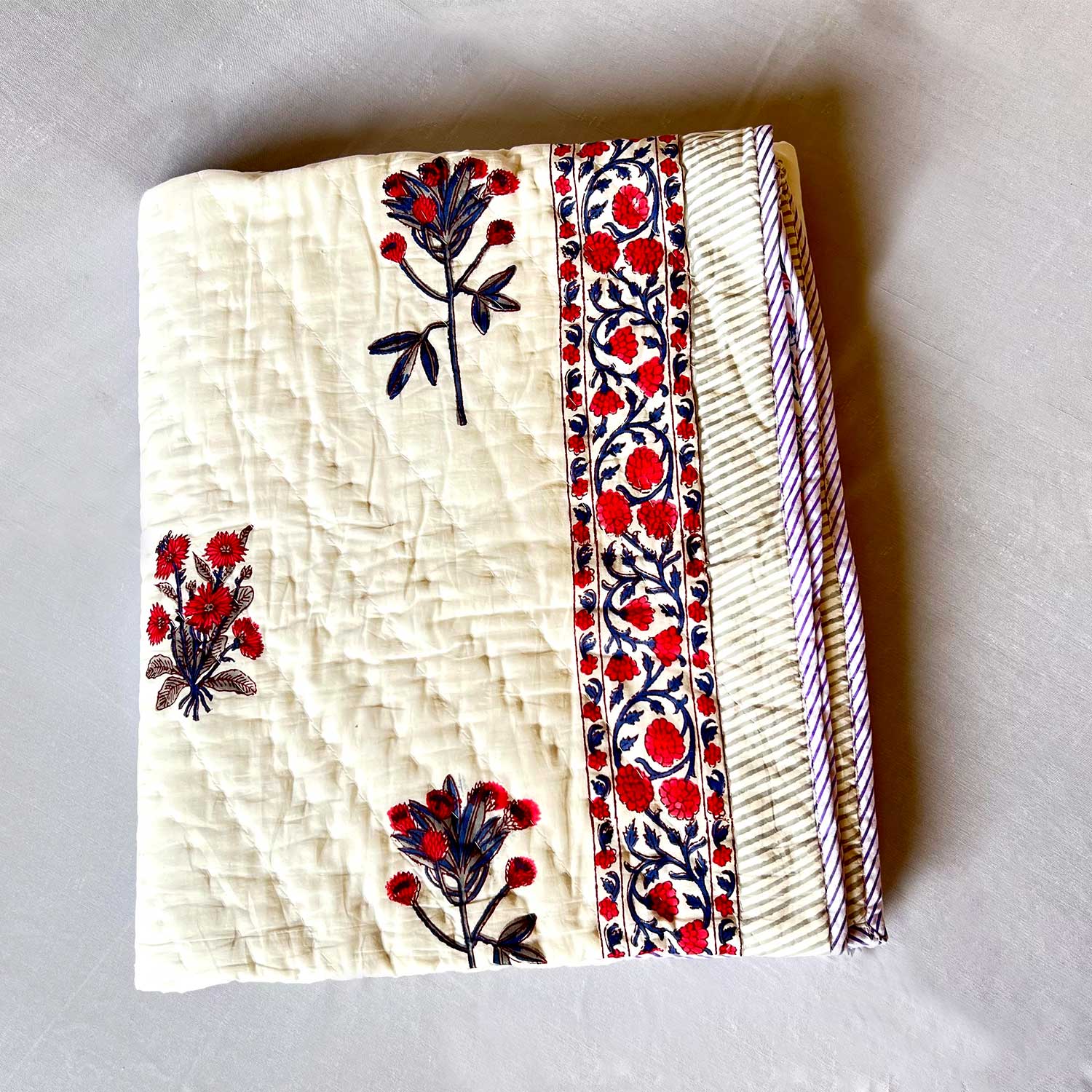 White & Red Soft Cotton Floral Printed Quilt - 60 inches x 90 inches